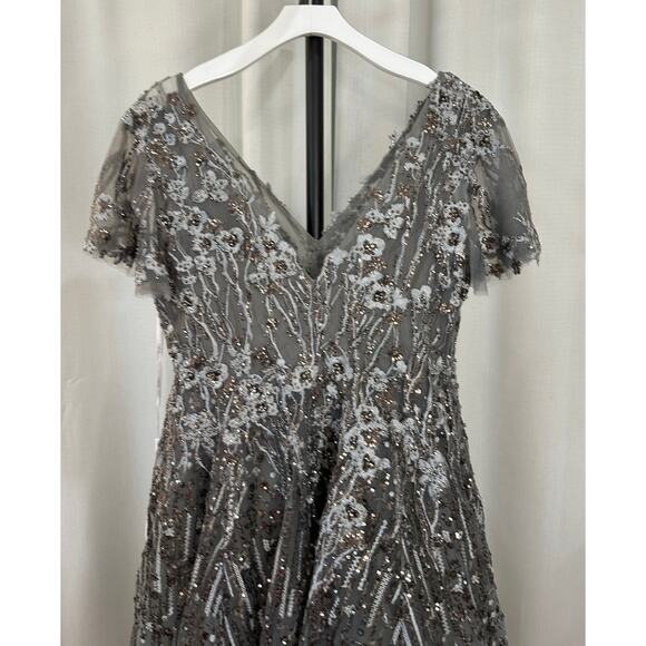 Mac Duggal Embellished Butterfly Fit Flare Tea-Length Dress Gray 20392 Sz 10 NWT - Picture 13 of 16